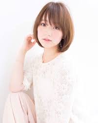 男性受け抜群 女子アナ風大人のフェミニンヘアでモテ度をグッと上げよう folk ショートのヘアスタイル フェミニン ヘア 美髪