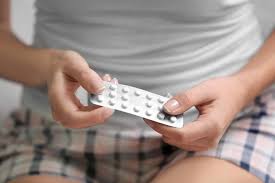 Jika lupa minum pil kb atau jika terlambat minum pil kb, kadang bisa terjadi perdarahan atau terima kasih telah membaca artikel tentang cara minum pil kb microgynon, pil kb microgynon. Pakai Pil Kb Kok Bisa Hamil Alodokter