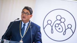 May 25, 2021 · a harmadik részből pedig az derült ki, hogy valószínűleg m. Orokre Velunk Maradhat A Koronavirus Merkely Szerint Csak Magyarorszagon Negymillio Emberen Ment Mar At A Jarvany Portfolio Hu