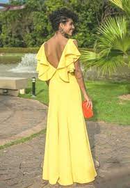 Vestido Abundante Amarillo Fotos Modelos Y Tendencias Para Damas De Honor Vestidos Amarillos De Noche Vestidos Para Boda En Playa Invitada Vestidos Largos Para Boda