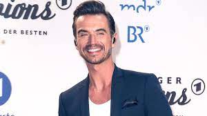 0 vastausta 0 uudelleentwiittausta 0 tykkäystä. Florian Silbereisen Im Gluck Er Wird Zum Ersten Mal Vater