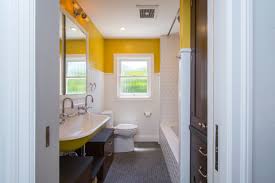 Yellow bathroom vanity lights : 75 Beautiful Bathroom With Yellow Walls Pictures Ideas June 2021 Houzz