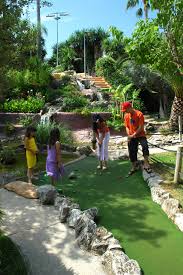 Have Fun Under The Sun In The Great Mini Golf Campus Of Golf Fantasia Play In A Tropical Environment Against Family And Castillos Encantados Castillos Sitios