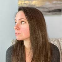 Stephanie Platt's Instagram, Twitter & Facebook