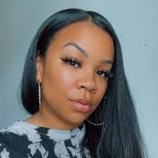 Rebecca Huebner's Instagram, Twitter & Facebook