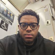 R Kelly "name me one artist who can write his own songs, produce them, play  an instrument, can dance, sing and is an excellent performer im waiting"