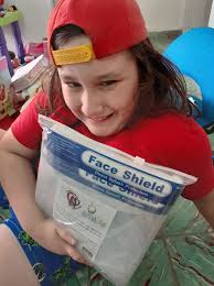 Mi Adriana contenta. Agradecemos a todas las personas que de una forma u  otra se involucraron en esta actividad. Bendiciones a todos. ❤💙💛