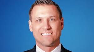 Amanda Grove earns $43,808 working at the Department of Economic Security