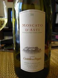 File Moscato D Asti Jpg Wikipedia The Free Encyclopedia Sweet Wine Moscato D Asti Moscato