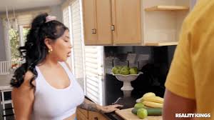 Big Tits Tokyo Lynn Fucked By The Fridge