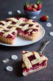 Maybe you would like to learn more about one of these? Crostata Ricotta E Fragole Dolce Di Pasta Frolla Con Ripieno Di Crema Golosa