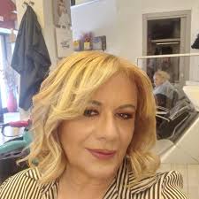 Le Sette sorelle è una storia sull'umanità: amore, famiglia, gioia, paura,  perdita e sofferenza. E, soprattutto, sul dono più importante di tutti,  quello che ha reso possibile al genere umano di sopravvivere