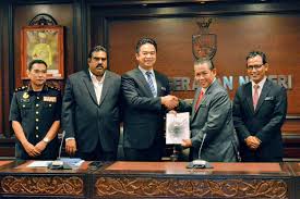 Sepanjang 3 dekad kerajaan negeri kelantan membangun bersama islam mendapat pengiktirafan dan penghargaan dari. Portal Rasmi Kerajaan Negeri Sembilan Ahli Exco Kerajaan Ns Isytihar Harta