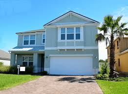Whether you prefer single lap, double lap or triple dutchlap siding, cedarmax provides the best overall value compared to other siding types. Board And Batten Siding The Pros Cons And Costs