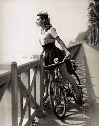Susan Peters 1943 Monark Cycle Mode Vintage Vintage Skonhet Vintage Outfits
