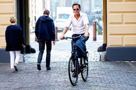 1992, graduated and joined unilever; Bilderstrecke Zu Wahl In Niederlanden Warum Mark Rutte So Erfolgreich Ist Bild 2 Von 2 Faz