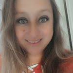 Amber Kohn's Instagram, Twitter & Facebook