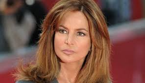 Giuliana de sio (born 2 april 1957, in salerno) is an italian actress and the sister of folk singer teresa de sio. Giuliana De Sio Bikini Perfetto A 63 Anni Caffeina Magazine