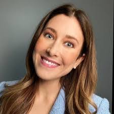 Kerri Purcell's Instagram, Twitter & Facebook