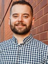 Dustin Houser's Instagram, Twitter & Facebook