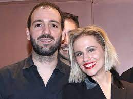 Παρουσιάστρια, ηθοποιός, τραγουδίστρια, ραδιοφωνικός παραγωγός και πολλά άλλα. Nantia Mpoyle Giwrgos Isaak Ekanan To Epomeno Bhma Sth Sxesh Toys Patras Events