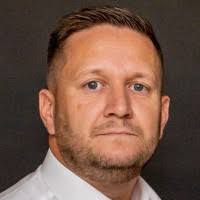 100+ Profile mit dem Suchbegriff „Boros“