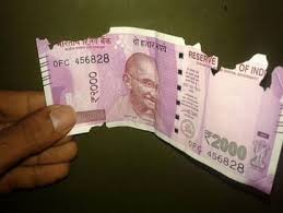 Rules To Exchange Damaged Indian Currency - Amar Ujala Hindi News Live - कटे -फटे नोट हैं तो बिल्कुल टेंशन न लें...यहां आकर बदलवा सकते हैं, पैसे पूरे मिलेंगे