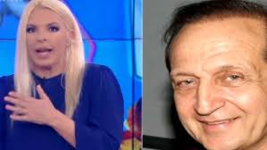Όπως είπε η ίδια το έκανε γιατί η αρχισυντάκτρια της εκπομπής είναι. Annita Pania Zappit