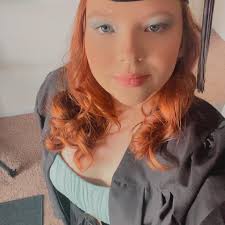 Is there a hairdresser in Cheboygan who can accommodate a disabled woman?