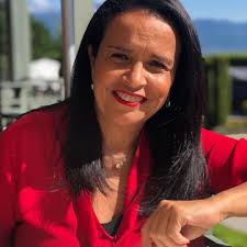 A arquiteta fernanda marques, apresenta seu portfólio de projetos residenciais, incorporações e comerciais com formanda da prestigiada faculdade de arquitetura e urbanismo de são paulo, a fau usp, a carreira de fernanda marques segue a mesma linha conceitual que caracterizou seus. Alberta Marques Fernandes Assume Que Nao Foi Facil Aceitar O Divorcio
