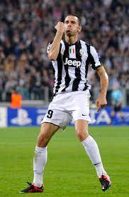 Bonaventura to undergo surgery, romagnoli out for a month. Leonardo Bonucci Juve Star Schlagt Bewaffneten Rauber Nieder Der Spiegel