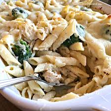Make this recipe this week and its going to be a sure hit with your family. Chicken Alfredo Baked Penne Easy Sweet Little Bluebird