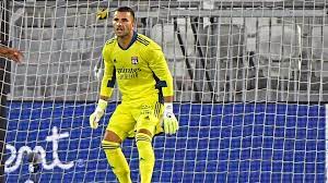 Le gardien de l'ol, anthony lopes, s'est expliqué avec le défenseur d'angers. Angers Ol Les Notes Du Match