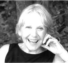 Kara Pate's Instagram, Twitter & Facebook