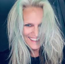 Dirty Mother String Band performs in Richmond