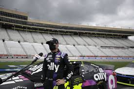 The historical success of many car numbers has spanned generations and many hall of fame drivers, while some cars have only seen success based on one great getting behind the wheel. Jimmie Johnson Becomes First Nascar Cup Series Driver To Test Positive For Covid 19