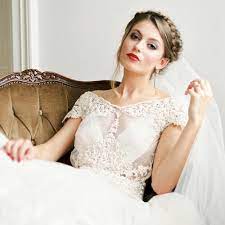 Standesamtkleider ► kurz, lang & vielseitig kombinierbar ✓ finde dein brautkleid fürs standesamt hier bei küssdiebraut & ganz nach deinem geschmack! Q54zemm Qtntym