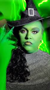 Wicked For good ta chegando e precisava lembrar desse trabalho  impecaveeeeel do @antoniolaurentino_ , #wicked #elphaba #west #green