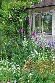 Pin By E F On Gardens Country Cottage Garden English Cottage Garden Cottage Garden