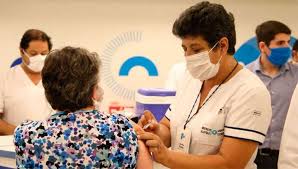 Llegó la vacuna covid para los mayores de 30 años en la zona conurbada de puebla y con ello también las quejas de algunos poblanos por la logística para jornada de inoculación, específicamente en cuautlancingo en donde incluso, señalan, ya hay apartado de lugares. El Grupo De Puebla Pide Que La Vacuna Contra El Coronavirus Sea Un Bien De Uso Publico Universal Y Gratuito Grupo De Puebla