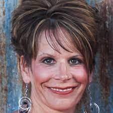 Allison Hoth's Instagram, Twitter & Facebook