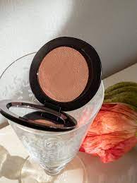 This tutorial serves as an example of how to create a minimal system, but not as an example of how to properly structure your project. Beautyblog Bare Minds Westman Atelier Super Loaded Tinted Highlighter 2 Beauty Routinen Lippenpflege Beauty