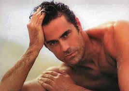 Sun, moon, asc personal daily horoscope transit chart calculator solar return, solar arc, progressions synastry, composite, davison chart traditional astrology. Edoardo Costa Ricordate L Attore Di Vivere Condannato A 3 Anni Di Carcere Ecco Che Fine Ha Fatto