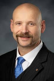 Henry Dillon's Instagram, Twitter & Facebook