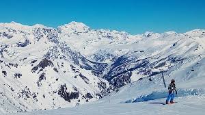 Ft.) 4 adults, or 2 adults and 2 children; San Domenico Ski Resort Guide Snow Forecast Com