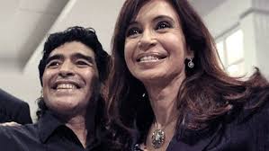 La idea es que cristina kirchner esté en el estadio, añadió la señal televisiva. Que Dijo Maradona Cuando Le Recordaron La Operacion De Cristina Tyc Sports