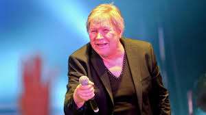 Скачай patrick juvet i love america и patrick juvet la musica. Le Car Podium De Mrc Radio Est Bien Maintenu Pour La Fete De La Musique