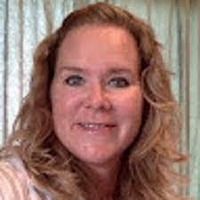 Cindy Knecht's Instagram, Twitter & Facebook