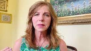 Jenny Ponder's Instagram, Twitter & Facebook