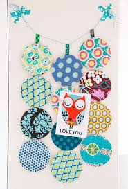Diy Anleitung Pinnwand Aus Bierdeckeln Selbst Machen Via Dawanda Com Pinboard Diy Bierdeckel Diy Memoboard